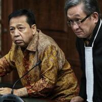 sehari-pascakecelakaan-setnov-disebut-bisa-kencing-berdiri