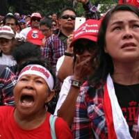 bandingkan-azan-dengan-kidung-ibu-indonesia-puisi-sukmawati-disoal