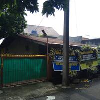 rumah-hunaedi-dipenuhi-karangan-bunga