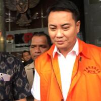 fayakhun-diperiksa-sebagai-tersangka