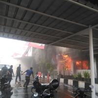 kebakaran-di-polda-metro-diduga-karena-korsleting-listrik