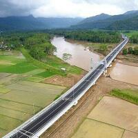 megahnya-jembatan-grindulu-senilai-rp-211-miliar-di-kampung-sby