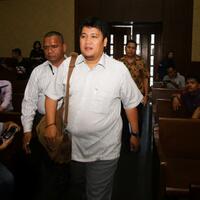 hilman-kena-omel-ajudan-novanto