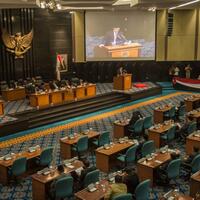 dprd-dki-sahkan-4-raperda