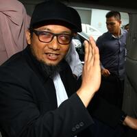 penglihatan-mata-kanan-novel-menurun