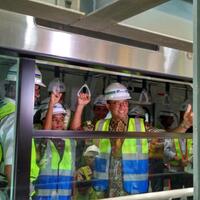 anies-tinjau-kereta-pertama-mrt-jakarta