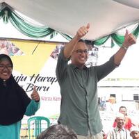 anies-pidato-warga-kampung-akuarium-teriak-quotmaju-presiden-2019quot