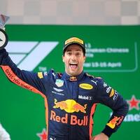 ricciardo-juarai-gp-tiongkok
