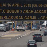 ganjil-genap-buat-kendaraan-bisa-ngebut-di-jagorawi