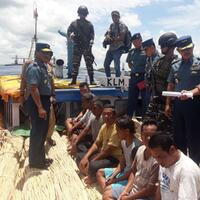 tni-gagalkan-penyelundupan-100-ton-rotan-ke-malaysia