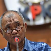 sanksi-untuk-novel-tinggal-diumumkan