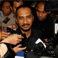 mantan-ketua-kpk-kasus-century-tidak-berat