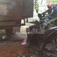 sekeluarga-tewas-menabrak-truk-gara-garanya-si-bapak-ngantuk