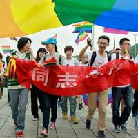 blokir-konten-gay-weibo-malah-diprotes-penggunanya