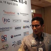 sandi-sebut-proyek-galian-fiber-optik-penyebab-kemacetan-jakarta