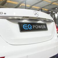 penjualan-mercedes-benz-naik-pada-kuartal-satu-sebagai-merek-premium