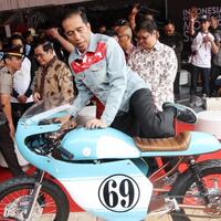 antara-chopper-jokowi-atau-cafe-racer-gibran-mahalan-mana