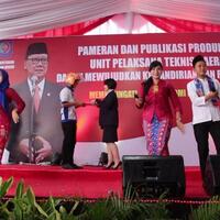 dpmptsp-provinsi-dki-jakarta-tampilkan-inovasi-layanan-prima-bagi-masyarakat