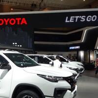 ada-program-thr-calon-pembeli-mobil-toyota-bakal-diganjar-alphard