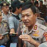 kapolda-metro-jaya-tiga-minggu-kita-sita-39-ribu-botal-miras-oplosan-dan-ilegal