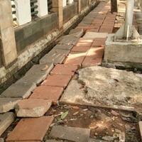 di-depan-tmp-kalibata-trotoar-dibangun-asal-asalan-warga-kecam-pemprov-dki
