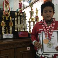 pelajar-smp-tangsel-sabet-medali-di-lomba-robot-internasional