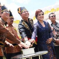 dua-menteri-resmikan-mal-pelayanan-publik-pertama-di-sulawesi