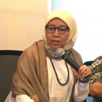 neng-dara-politik-jika-diawali-tangisan-dan-kemarahan-bisa-perbaiki-bangsa