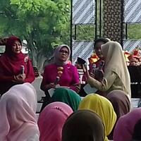 ketika-iriana-widodo-dan-mufidah-kalla-wawancarai-dua-sosok-perempuan-hebat