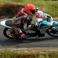 reza-hanum-juarai-motoprix-subang