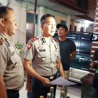 polsek-percut-seituan-temukan-2-tong-tuak-saat-razia-kafe