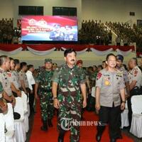 tni-polri-motivator-perekat-persatuan-dan-kesatuan