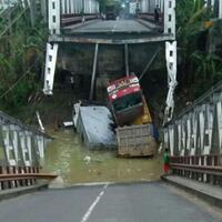 polri-selidiki-kasus-jembatan-widang