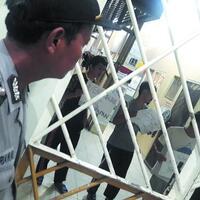 wna-afganistan-penghuni-rudenim-balikpapan-paling-tak-sabaran