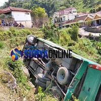 bus-masuk-jurang-akibat-mesin-mati-saat-tanjakan-3-tewas-4-lainnya-kritis