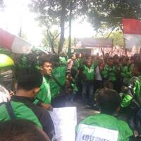 sopir-ojek-daring-tarif-toilet-saja-rp-2000-masa-kita-lebih-murah-dari-itu