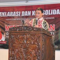 ahmad-basarah-pakde-karwo-yang-minta-pdip-usung-gus-ipul