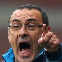 pelatih-napoli-acungkan-jari-tengah-ke-hadapan-suporter-juventus-ini-videonya