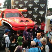 pengunjung-iims-2018--digeber--mesin-mobil-monster-el-toro-loco