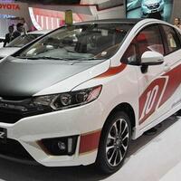 rayakan-hari-kartini-honda-jual-berbagai-aksesori-modulo-dengan-harga-serba-21-ribu