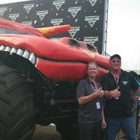 ada-ujian-khusus-kendarai-mobil-raksasa-el-toro-loco-seberat-5-ton