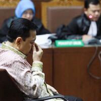 novanto-divonis-15-tahun-penjara