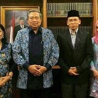 warganet-dorong-sby-jadi-king-maker-tgb-maju-capres