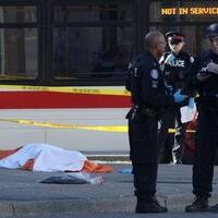 pengendara-mobil-tabrak-kerumunan-pejalan-kaki-10-orang-tewas-dan-15-luka-luka