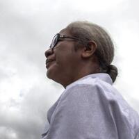 vincentius-pata-juluki-emellia-julia-sebagai--perempuan-besi--yang-siap-bertarung