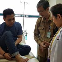 polisi-yang-ditabrak-mobil-pelaku-pembobol-bank-di-pamulang-hanya-alami-luka-di-kaki