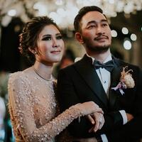 8-pesona-syahnaz-sadiqah-dari-lamaran-hingga-resepsi-gaun-mewah-harga-tak-main-main