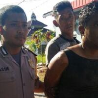 duh-guru-honorer-di-banjarmasin-merampok-di-tengah-keramaian-berbekal-kapak