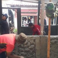 mereka-tak-kenal-hari-libur-setiap-hari-bekerja-demi-wujudkan-harapan-warga