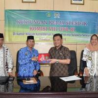 komisi-viii-serap-aspirasi-penyelenggaraan-haji-dan-umrah-di-sulsel